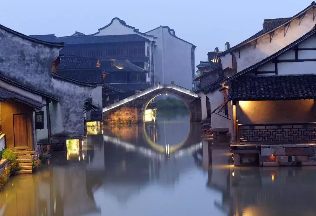 涔屾潙鍙戝睍缁忛獙,涔屾潙骞存帴寰呮父瀹㈤噺