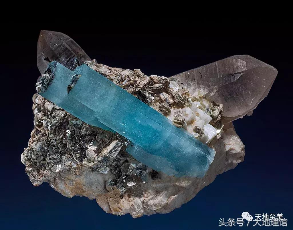 地球上有两个地方是哪里,地球上有多少个国家分别在哪