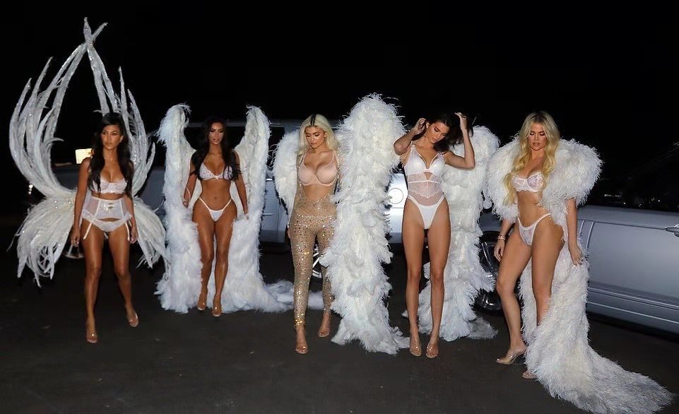 NBA今日球鞋精选：库里唐斯上脚万圣节特别款罗斯50分战靴诞生