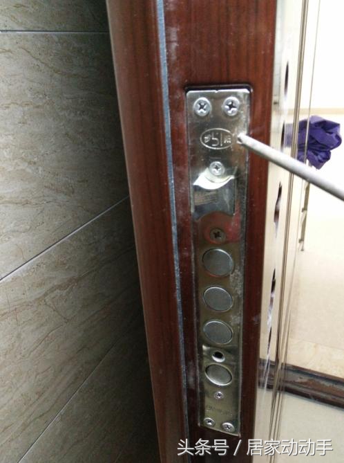 智能锁换锁芯和换锁体,换智能锁芯教程