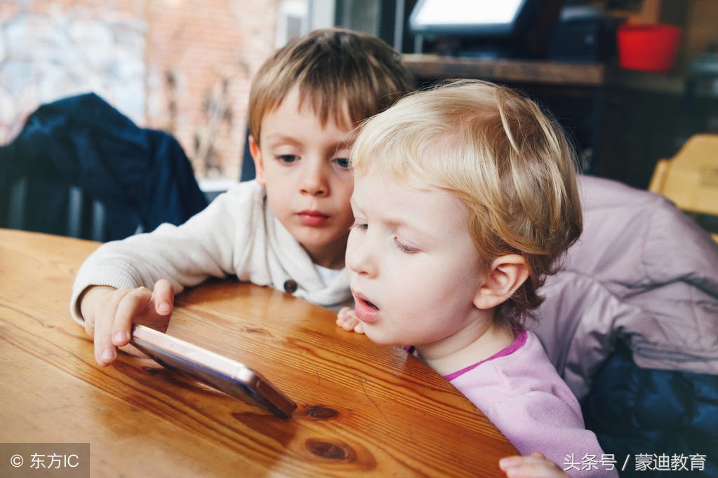 当孩子静不下来时，父母的这些行为，能有效的拯救孩子