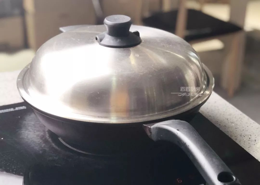 冬季,最爱这一粒滚圆的香甜,只要一口炒锅就能搞定