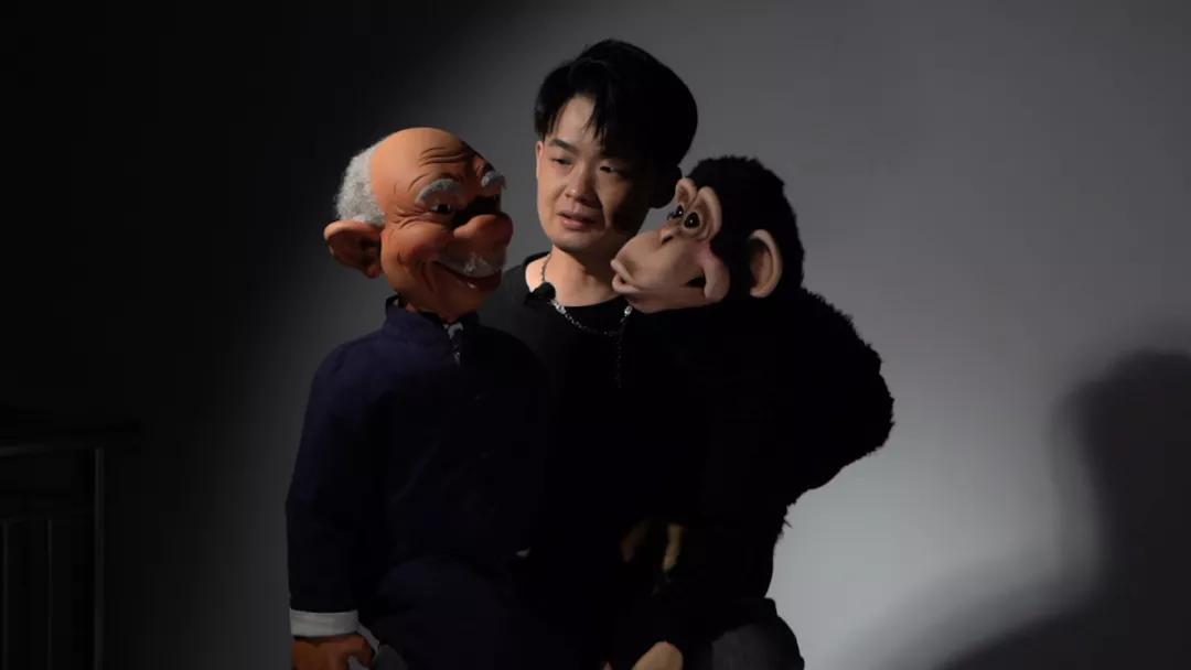 90后小伙用腹语拍段子,河北90后小伙用腹语拍段子