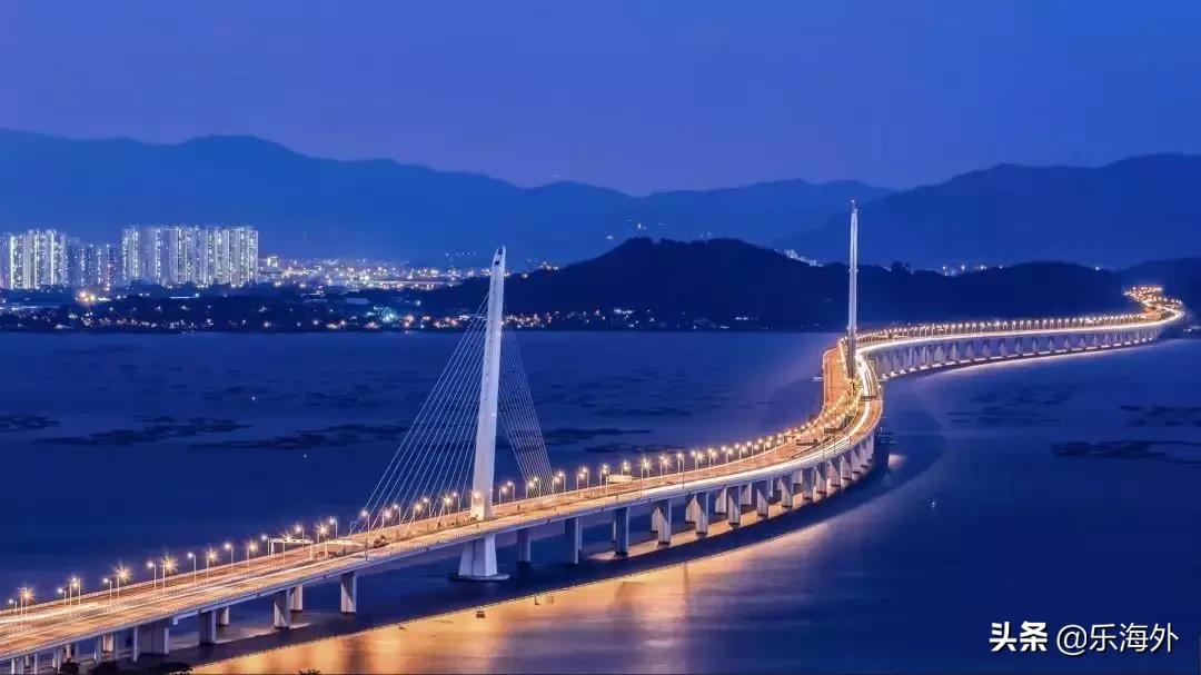 拿了香港永久居民证要取消户籍吗,香港永久身份能保留内地户口吗