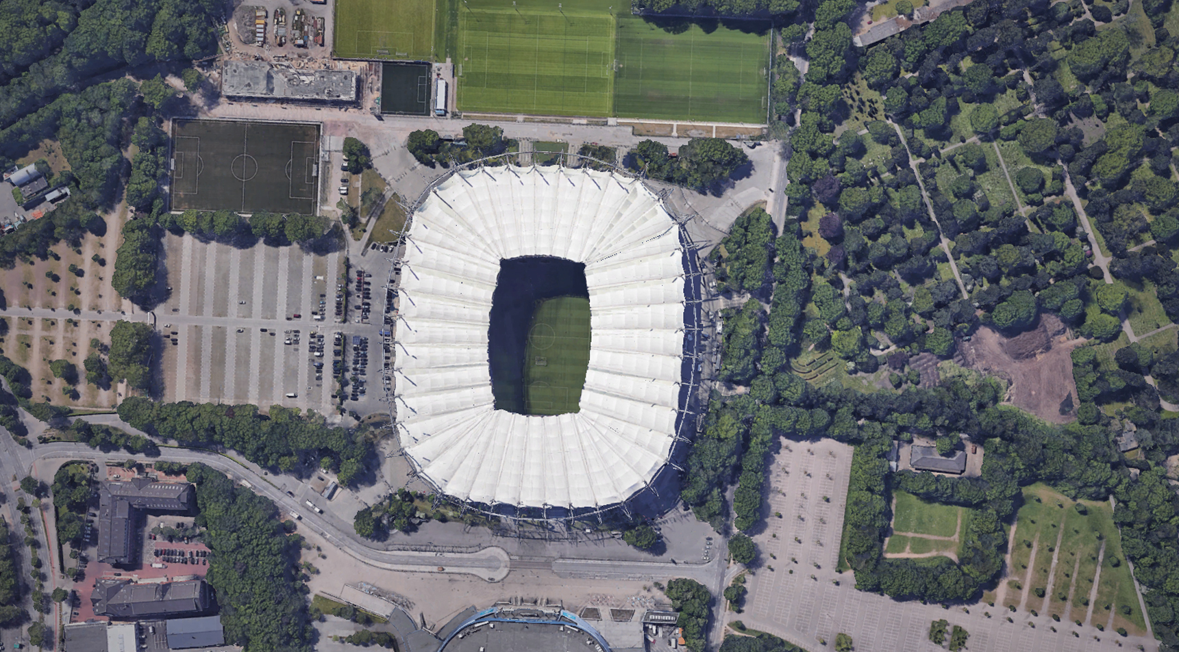 卫星地图看伯纳乌,欧洲十大足球场外观