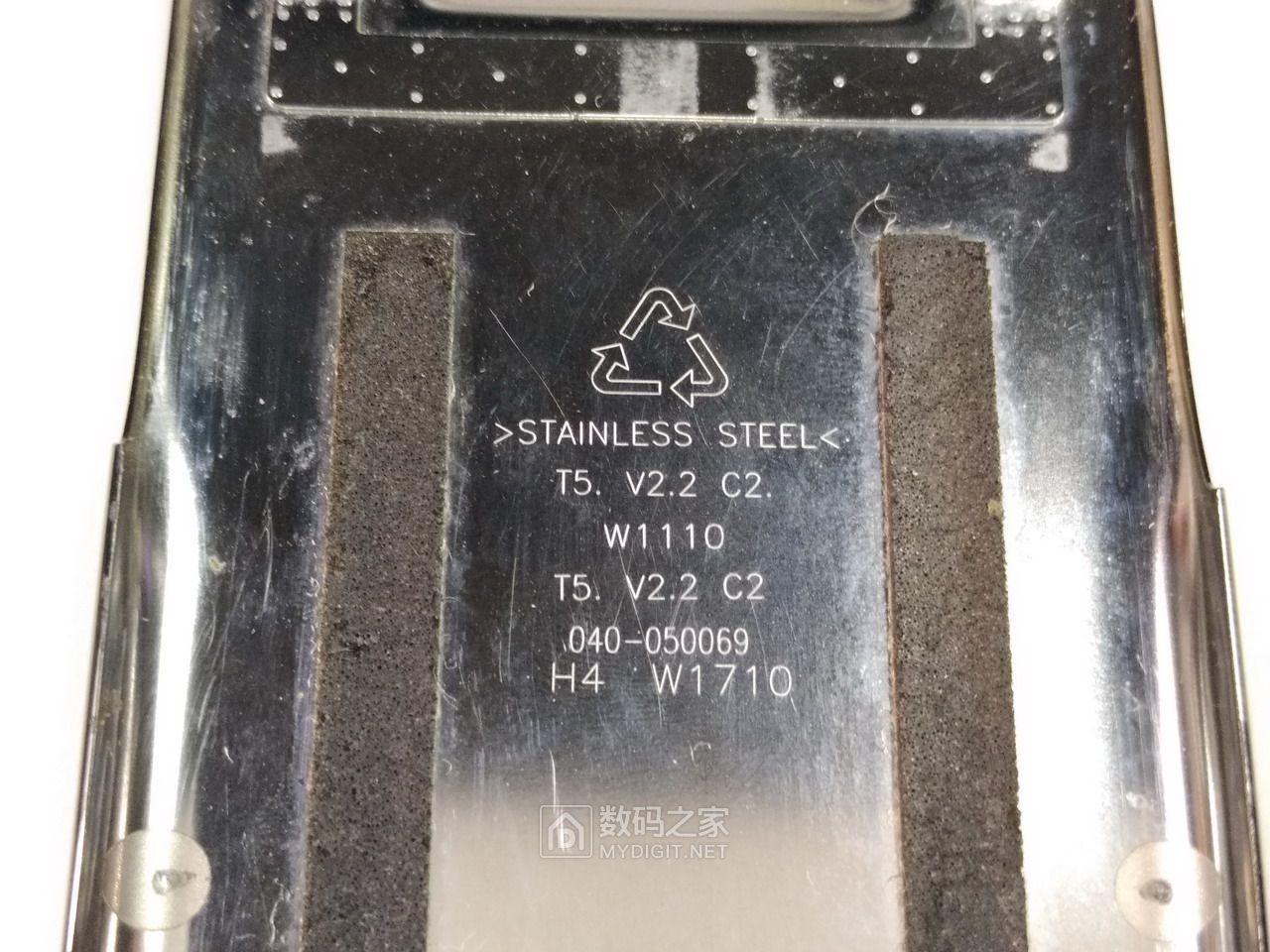 70余图拆解2008年款诺基亚全键盘旗舰E71,曾经的神机名不虚传