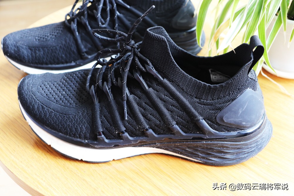 耐克阿迪鞋舒适感,舒适感好不累脚的鞋