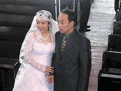 曾是一代影后，三婚嫁大四岁丑男，如今59岁已”华发苍颜”罕露面