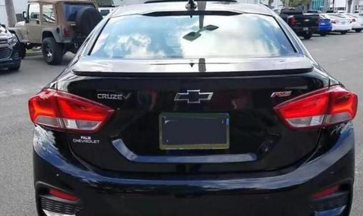 雪佛兰全新科鲁兹rs赛道动态表现,科鲁兹rs1.0t三缸测评