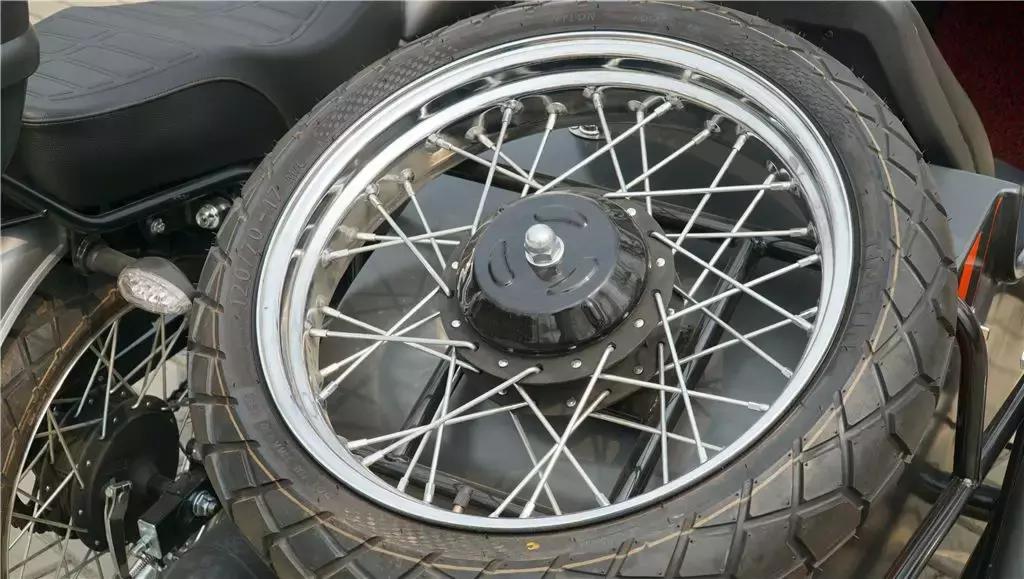 带倒挡还省油！实拍2.38万元全面升级款洛嘉挎子！