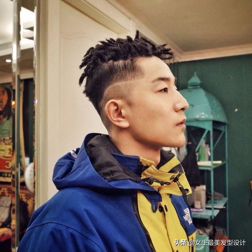 黑皮肤适合的发色卷发,黑皮肤适合烫什么发型好