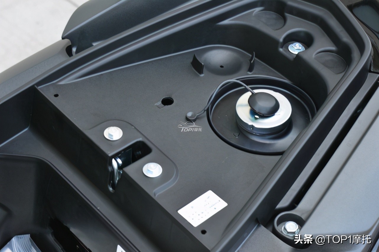 新大洲本田裂行125质量好吗,没abs的125安全吗