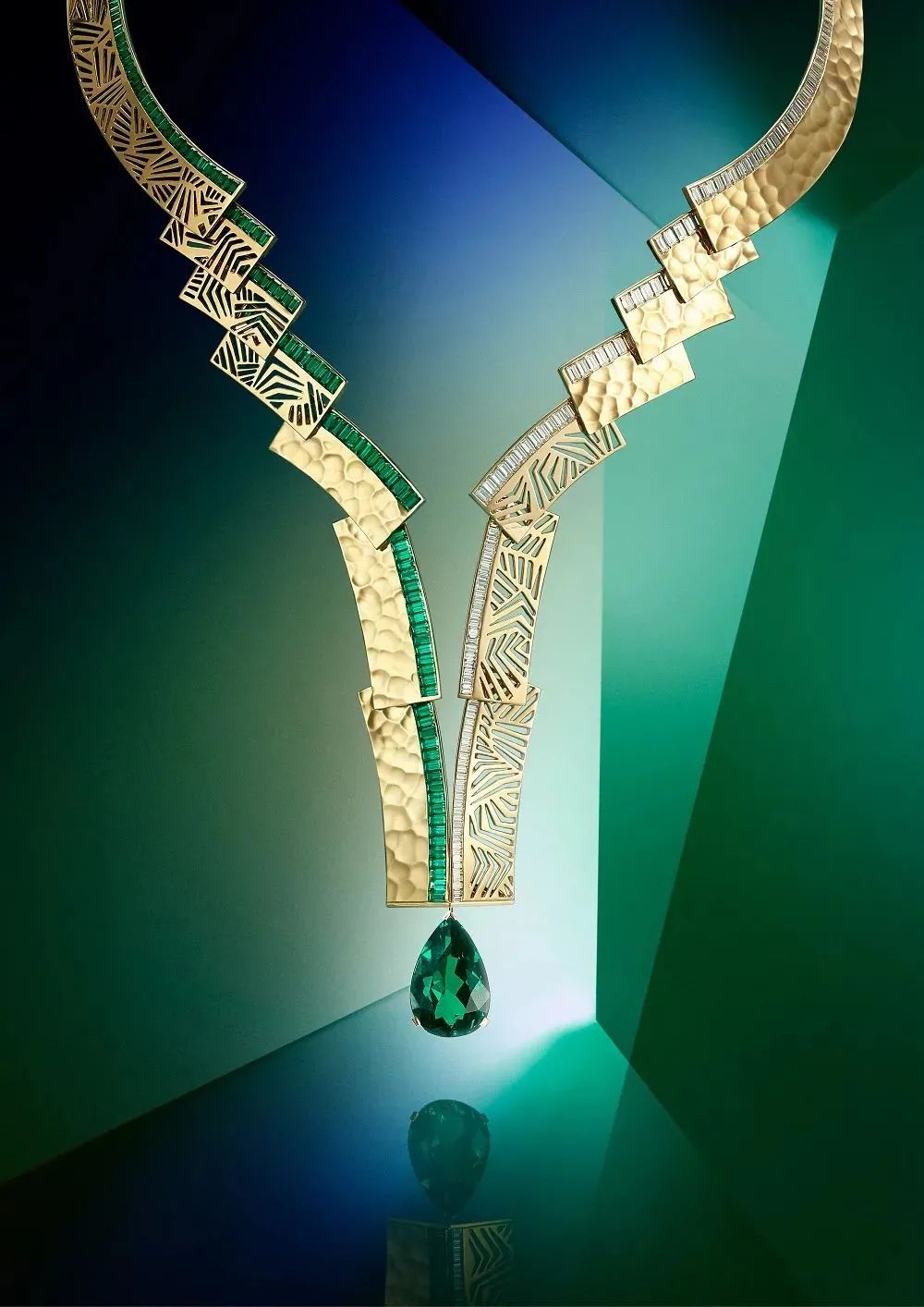 祖母绿珠宝有哪些,祖母绿高级珠宝鉴赏