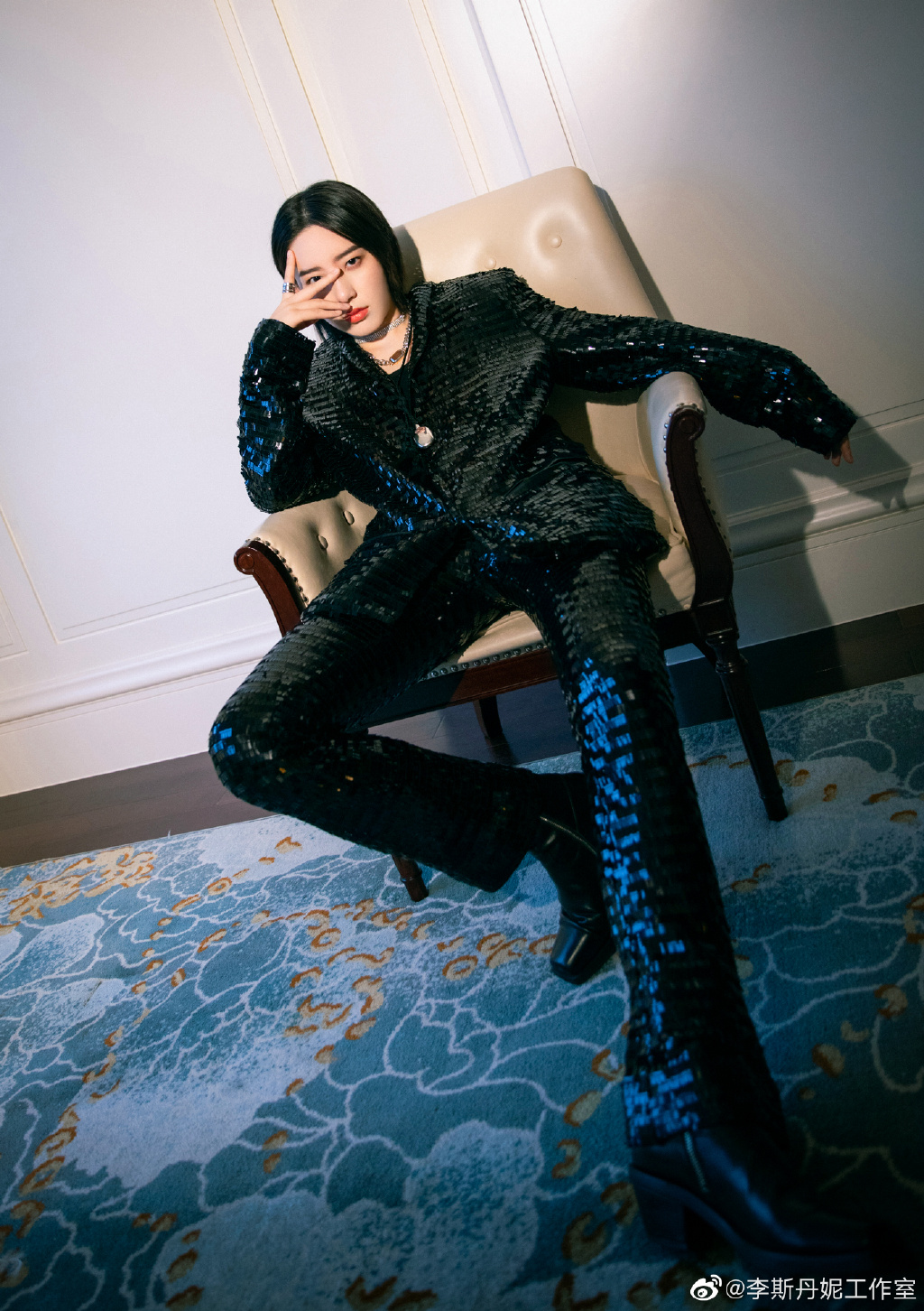 jennie西装马甲穿搭,jennie撞衫完整视频