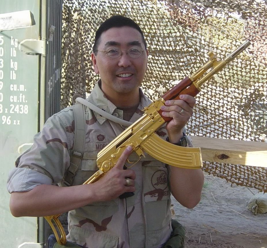 黄金ak47与普通ak47对比,黄金ak47也能打败锤拳兄弟吗