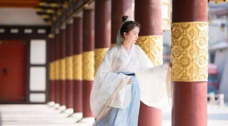 苍山徒步最全攻略｜夏末秋初去大理，苍山碧*欲色**流，洱海烟波浩渺