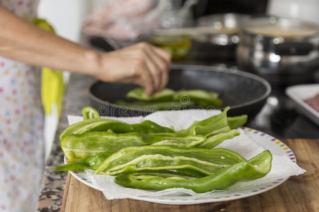 我在产房你却去奔丧,我在产房你却去奔丧31