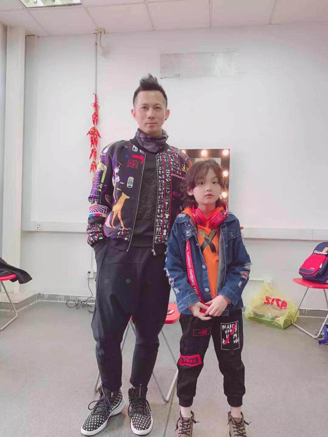 「CIERVO小鹿伯爵封面人物」邱彭浩：漫画里走出来的优雅少年