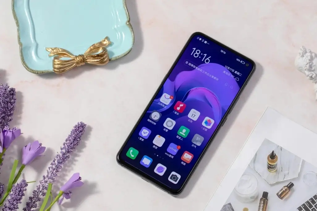 vivox30手机测评骁龙处理器,vivox30潜望式超远摄双模5g