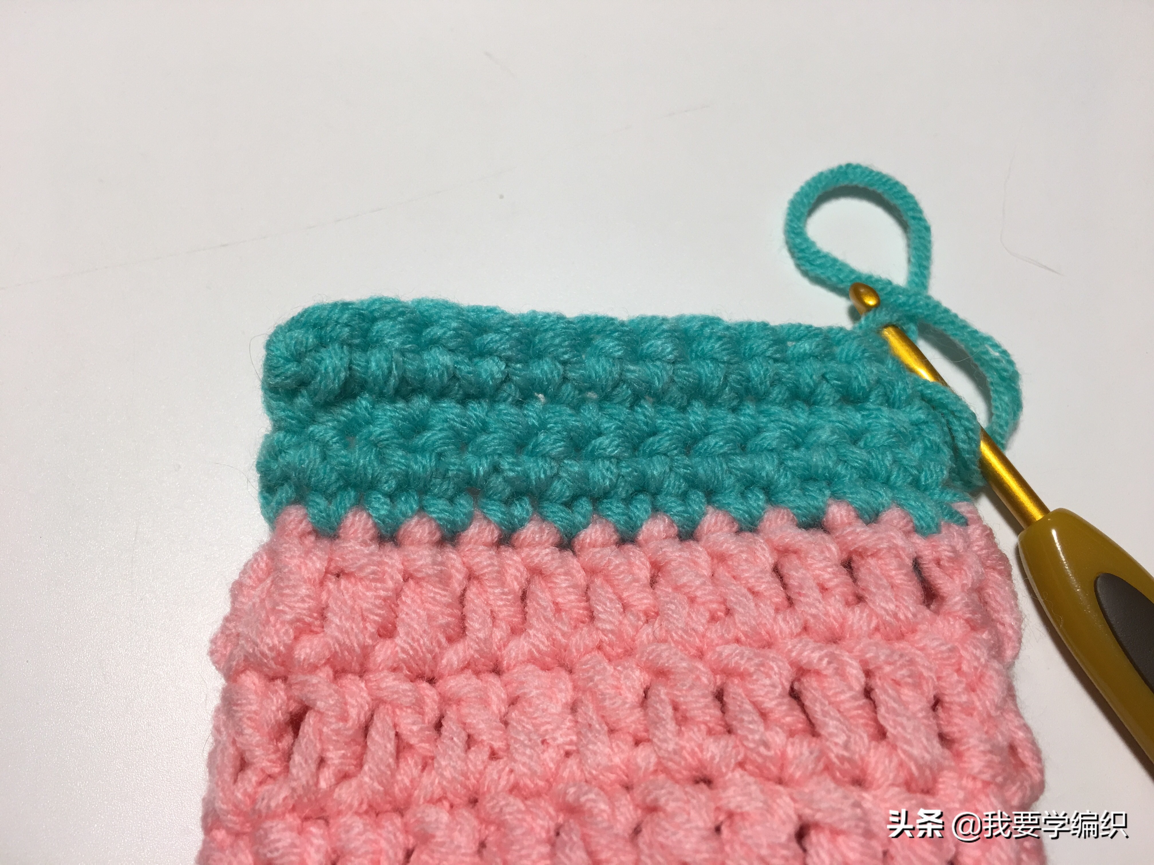 可爱的婴儿鞋钩法,可爱的钩针宝宝鞋子