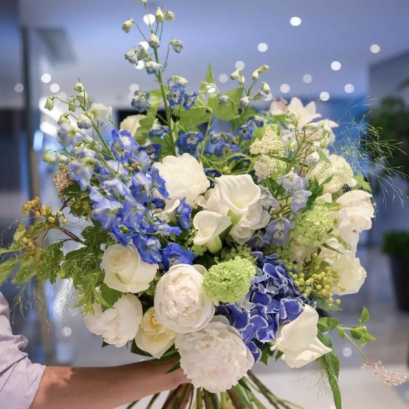 prada跟nike联名海报,pradanike合作款