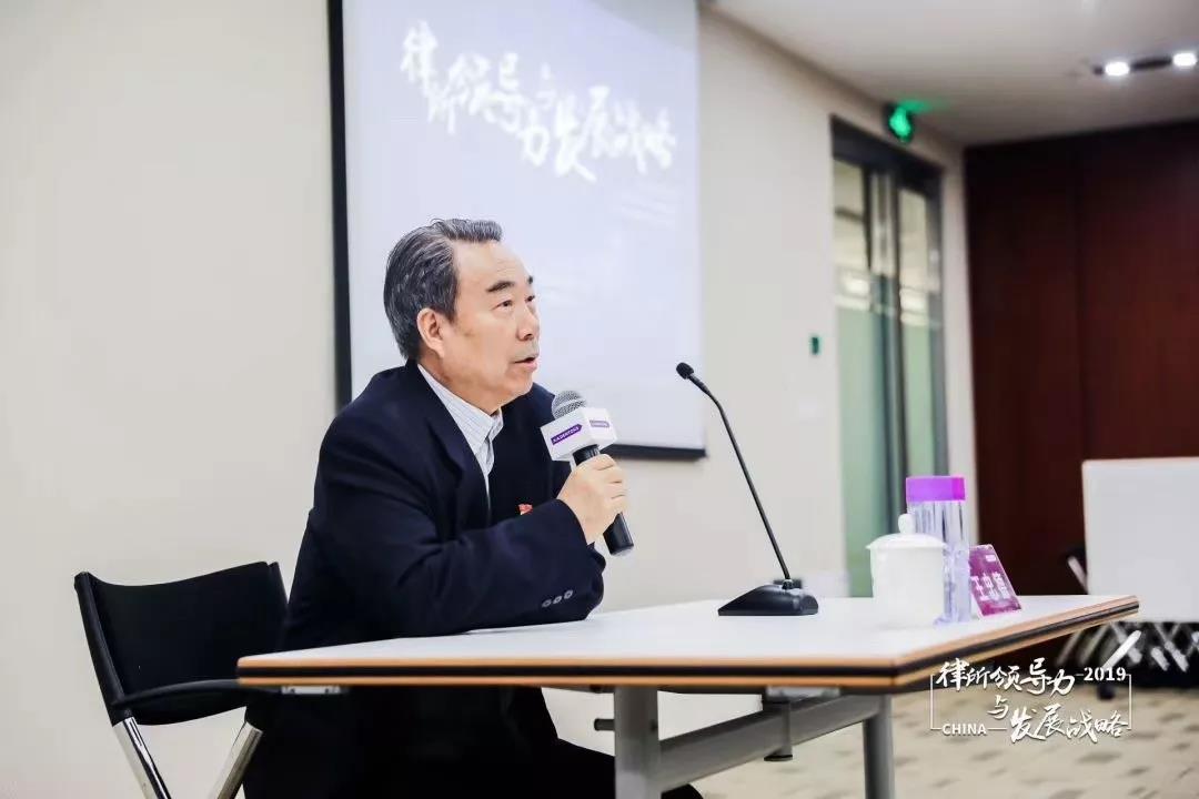 律师怎么一步步成长,律师从此走上了人生巅峰