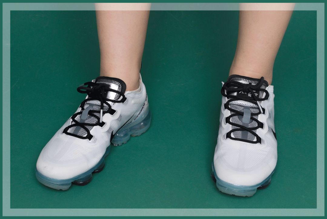 我花2000块抢到3双限量球鞋,还送了一个包...