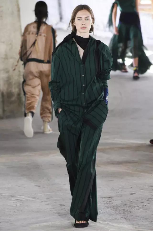 黄黑皮怎么修饰肤色,女生黑黄皮怎么内调变白