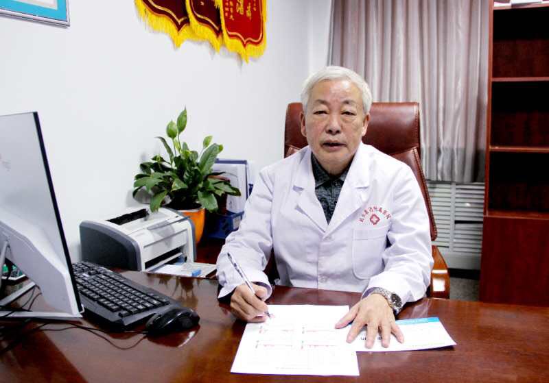 李祖荣（首席面神经专家）