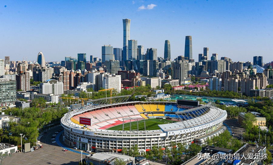 兴建专业足球场——恒大与中国足球走向真正职业化的关键一步