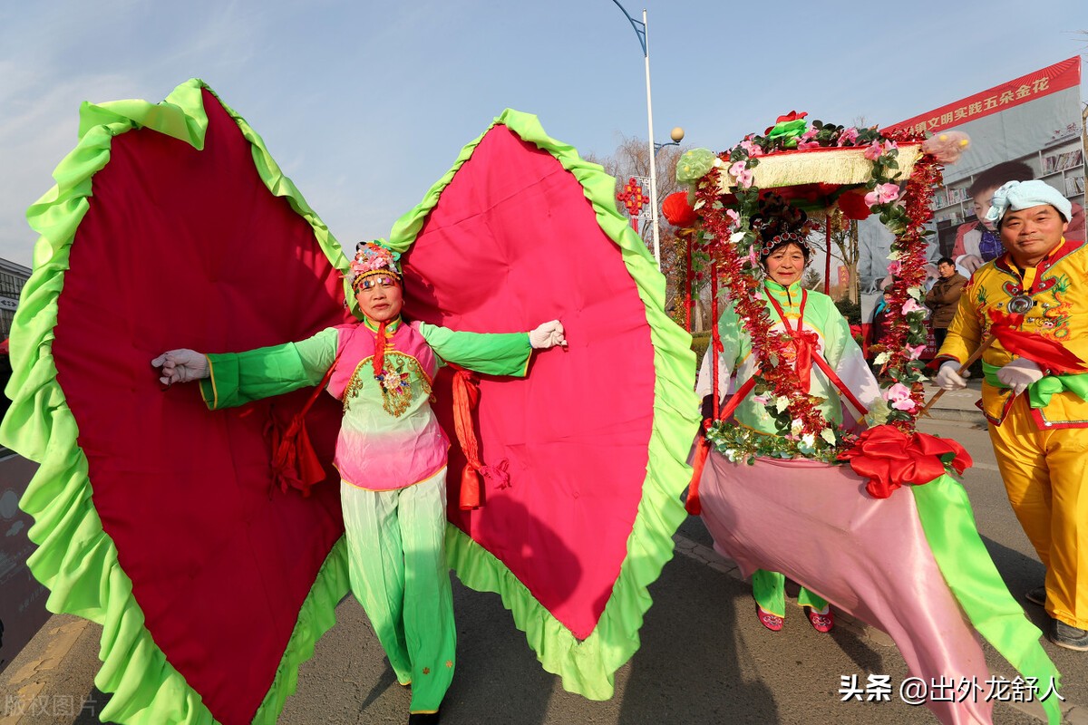 安徽舒城：火树银花话灯会，箫鼓百戏庆新春