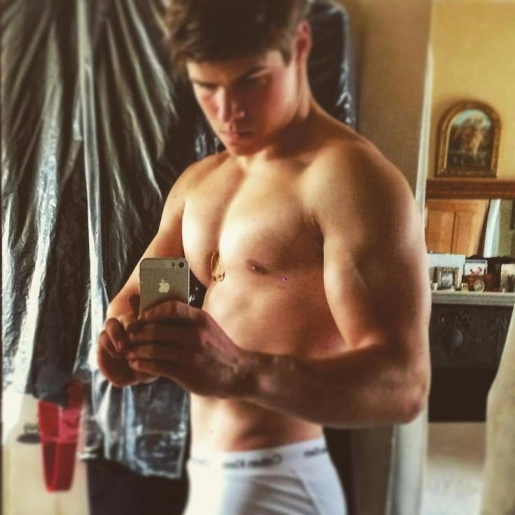 真正的高富帅｜3年时间光速逆袭，从正太逆袭英国皇室中行走的天菜