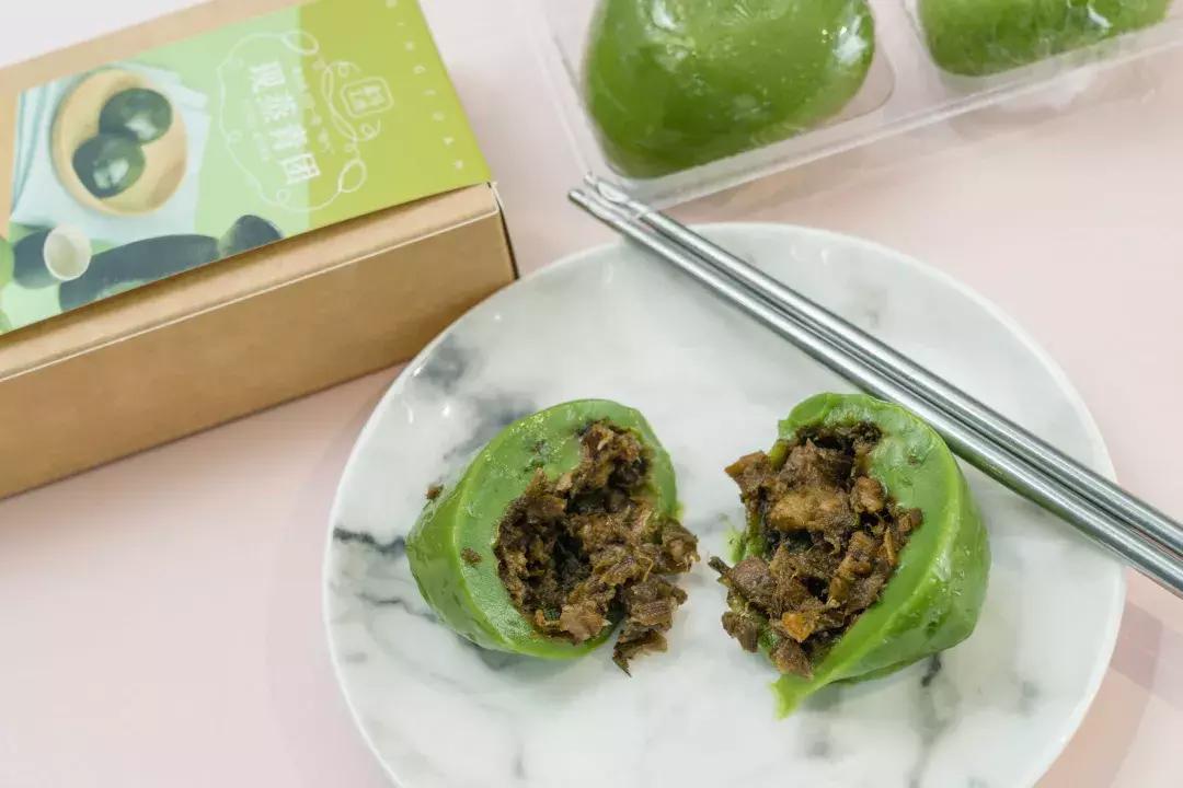 小龙虾酸菜鱼,麻辣小龙虾和酸菜鱼