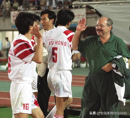 杨晨在德国的生活,杨晨德国岁月视频