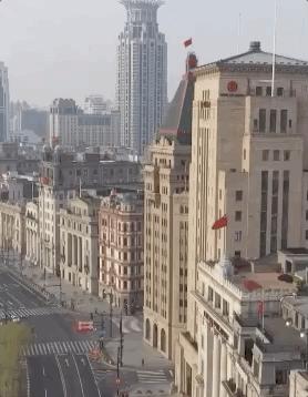 第一次因卫生事件全国哀悼,就是要把因疫而逝的人深深念叨!*旗国**为他们而降