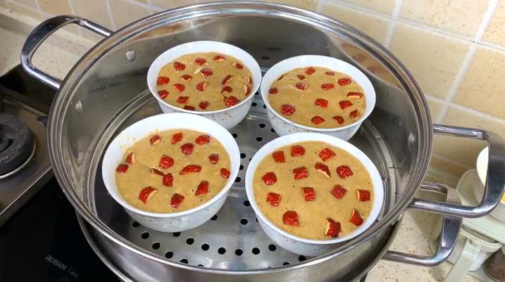 自发蛋糕粉做红糖发糕电饭煲版,比蛋糕还好吃的发糕做法简单