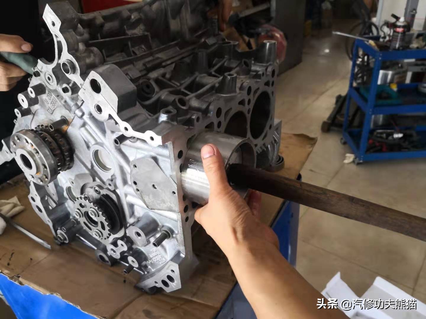 16万km的奥迪a62.0t烧不烧机油,13款2.0t奥迪a6l烧机油