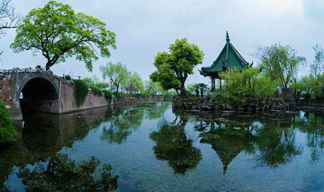 广东云浮市，经济发展缓慢，民众戏称改名太过失败，原名让人怀念