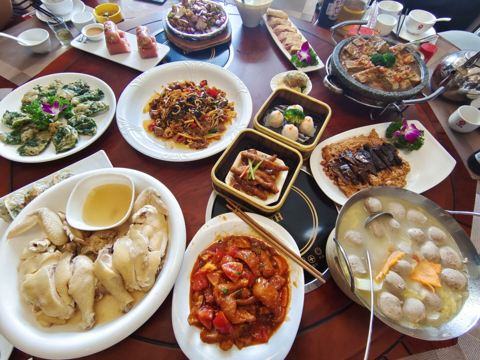 玉林餐厅推荐南宁菜品,南宁大东南酒楼早茶