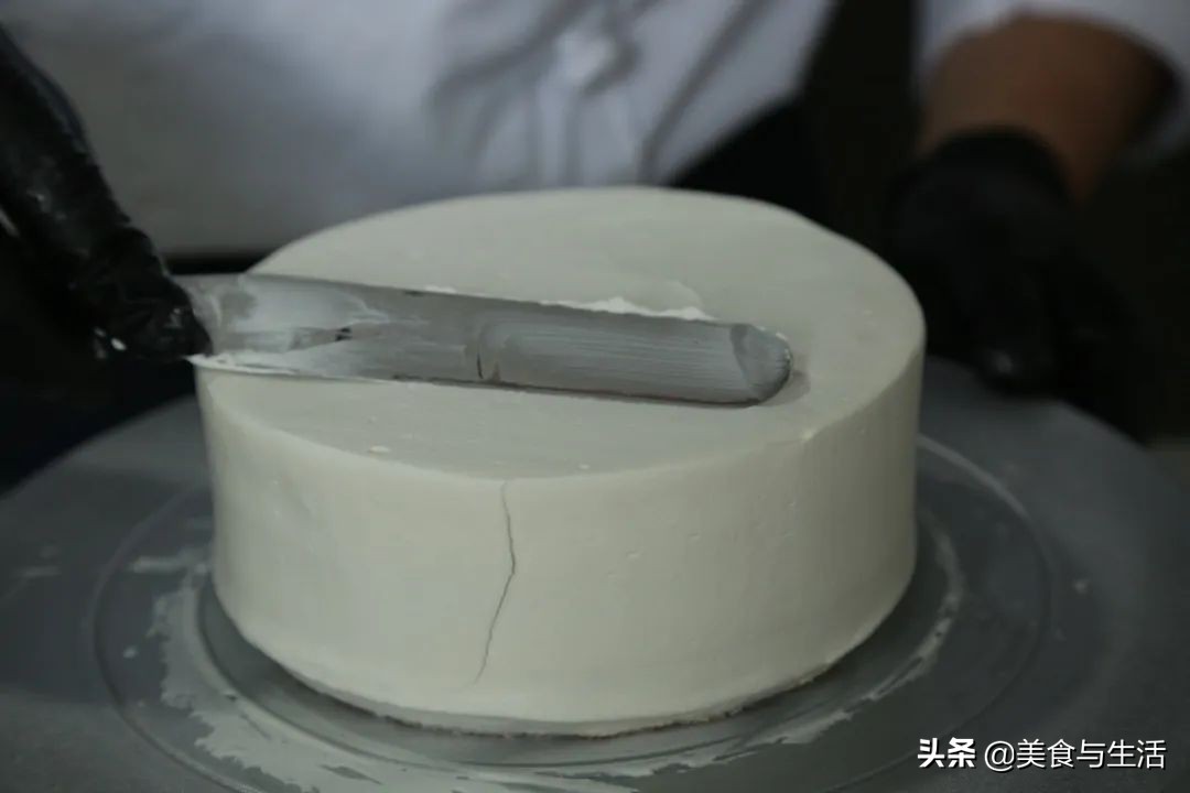 草莓奶油蛋糕教程来了你学会了没,韩国草莓蛋糕