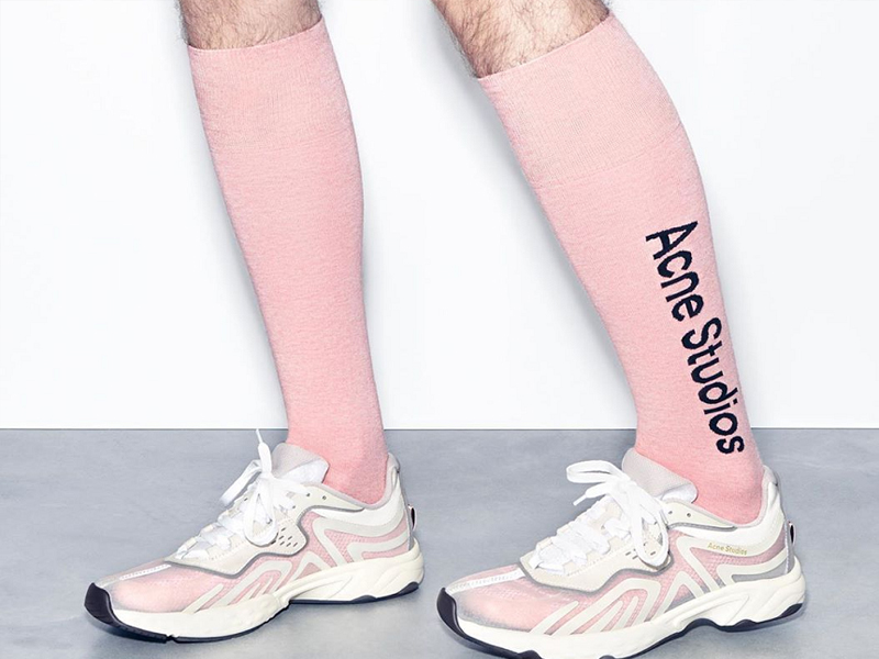 王一博小腿为什么那么细,王源的小腿袜怎么穿