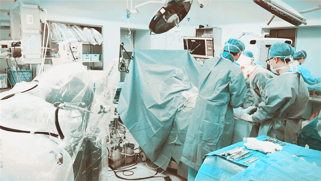 颈椎5-6节压迫神经手术恢复时间,颈椎4-7节增生压迫手麻怎么治疗