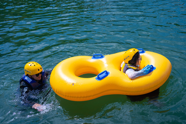 安吉哪个漂流最适合带孩子玩,安吉漂流亲子游攻略