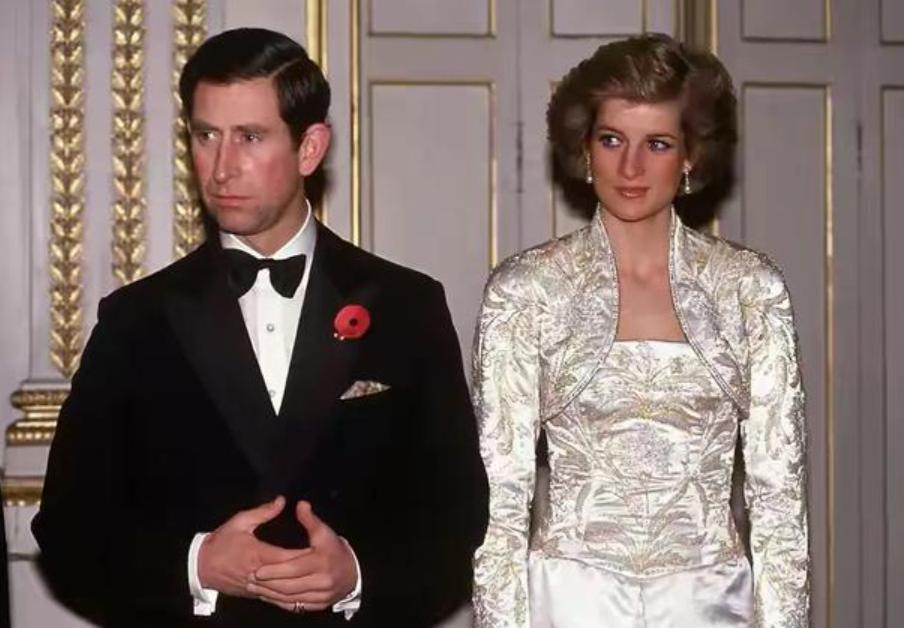 戴安娜第七个情人陪她命丧巴黎,戴安娜的最后一次婚礼