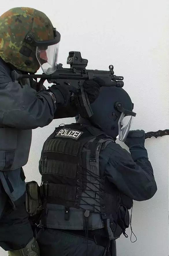 德国波尔部队,德国军用波尔刀