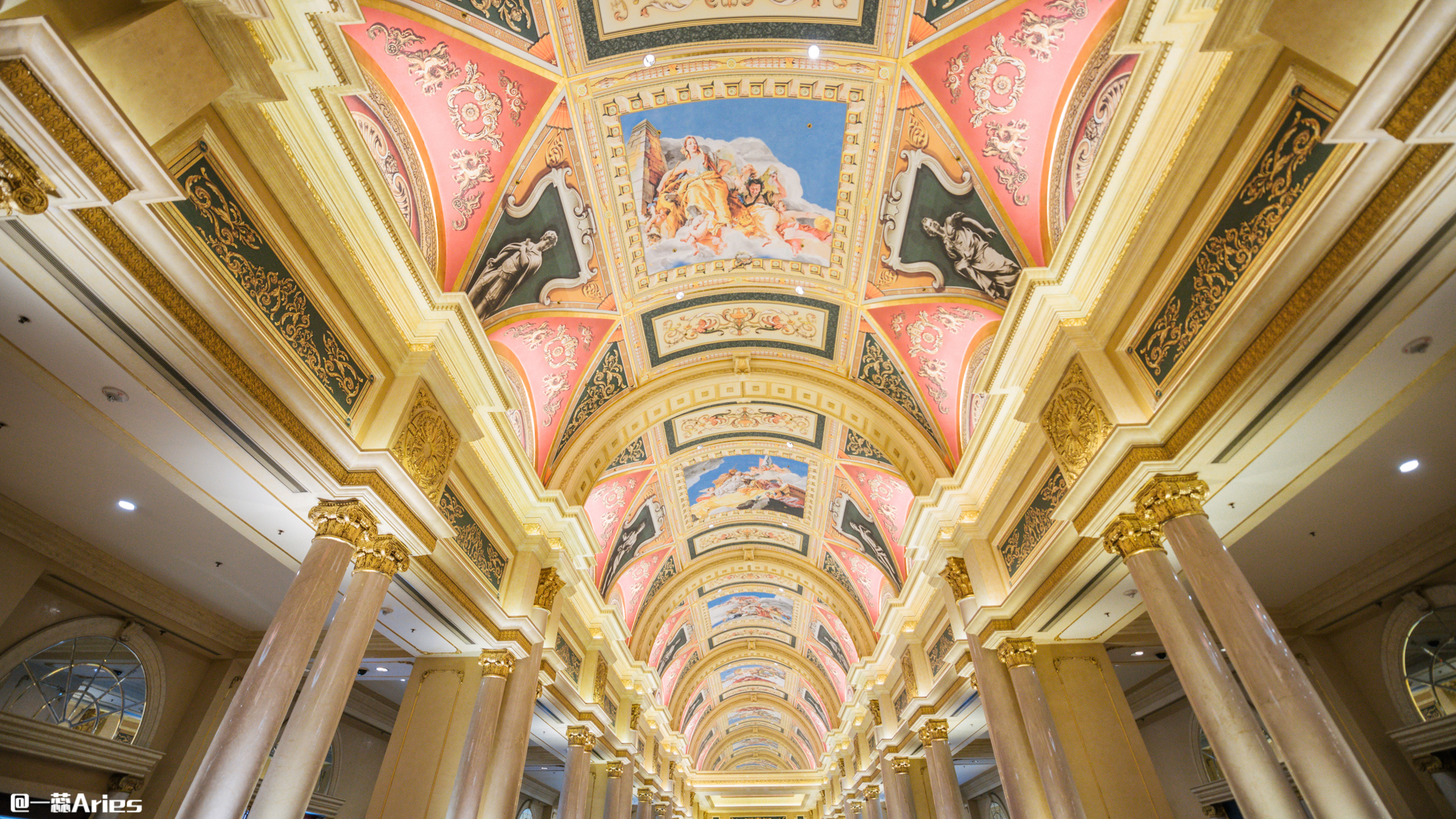 巴黎不远，到澳门巴黎人来一场罗曼蒂克之旅