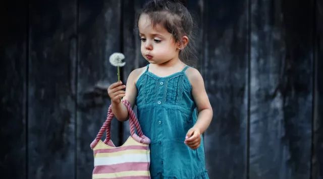 如何教孩子看书护眼,喜欢看书的孩子怎么保护视力