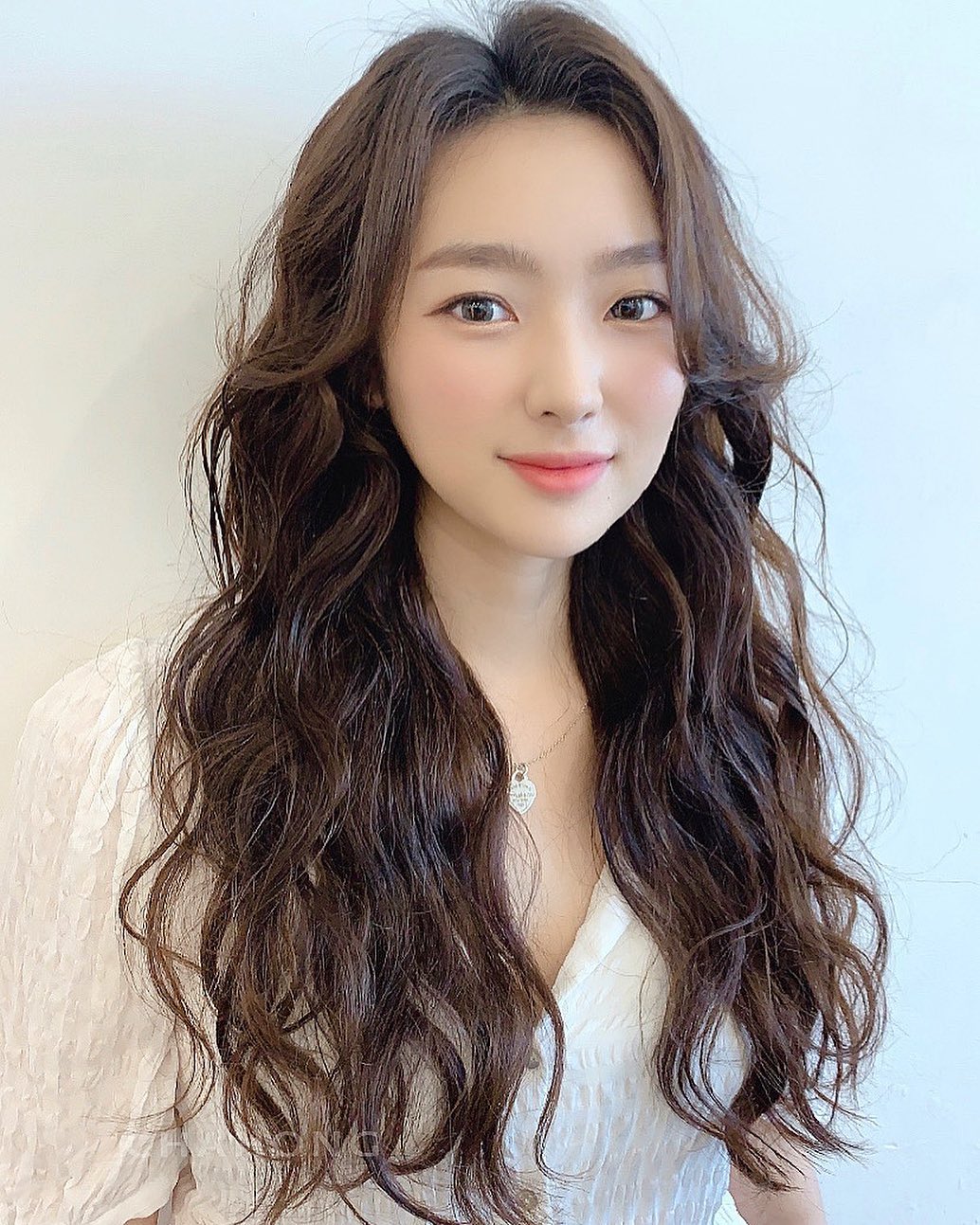 韩式减龄蓬松烫中短发羊毛卷,法式烫中短发羊毛卷