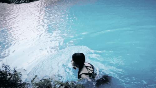 互联网大厂情侣辞职，爆改12㎡房车：不买房也可以很快乐