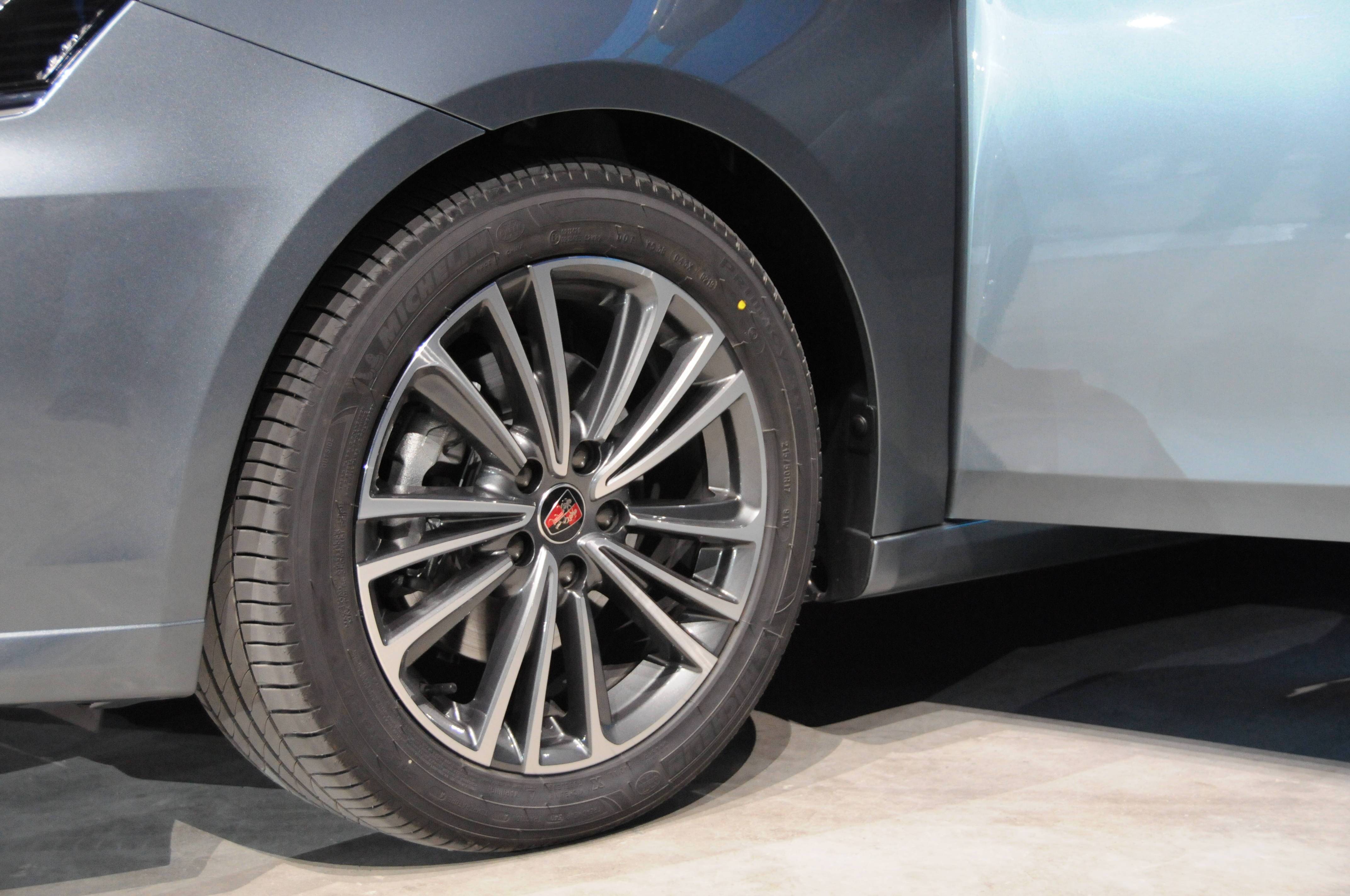 荣威i62020款plus1.6l都有什么配置,最新款荣威i6plus落地价